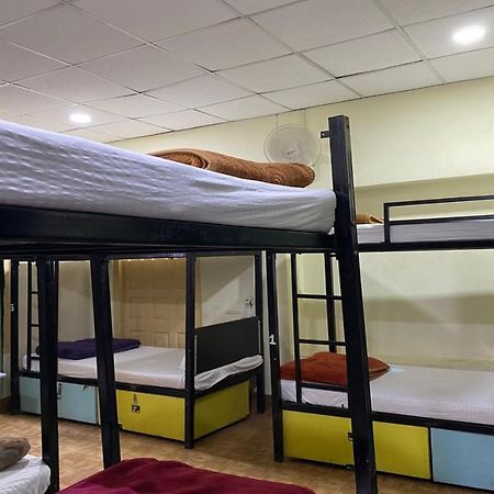 Vagabond Stay Hostel Βαρανάσι Εξωτερικό φωτογραφία
