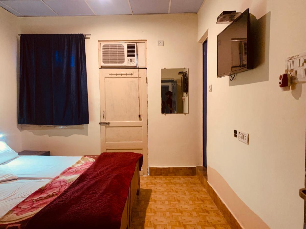 Vagabond Stay Hostel Βαρανάσι Εξωτερικό φωτογραφία