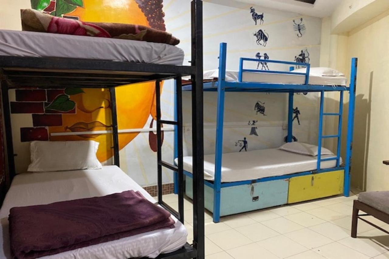 Vagabond Stay Hostel Βαρανάσι Εξωτερικό φωτογραφία