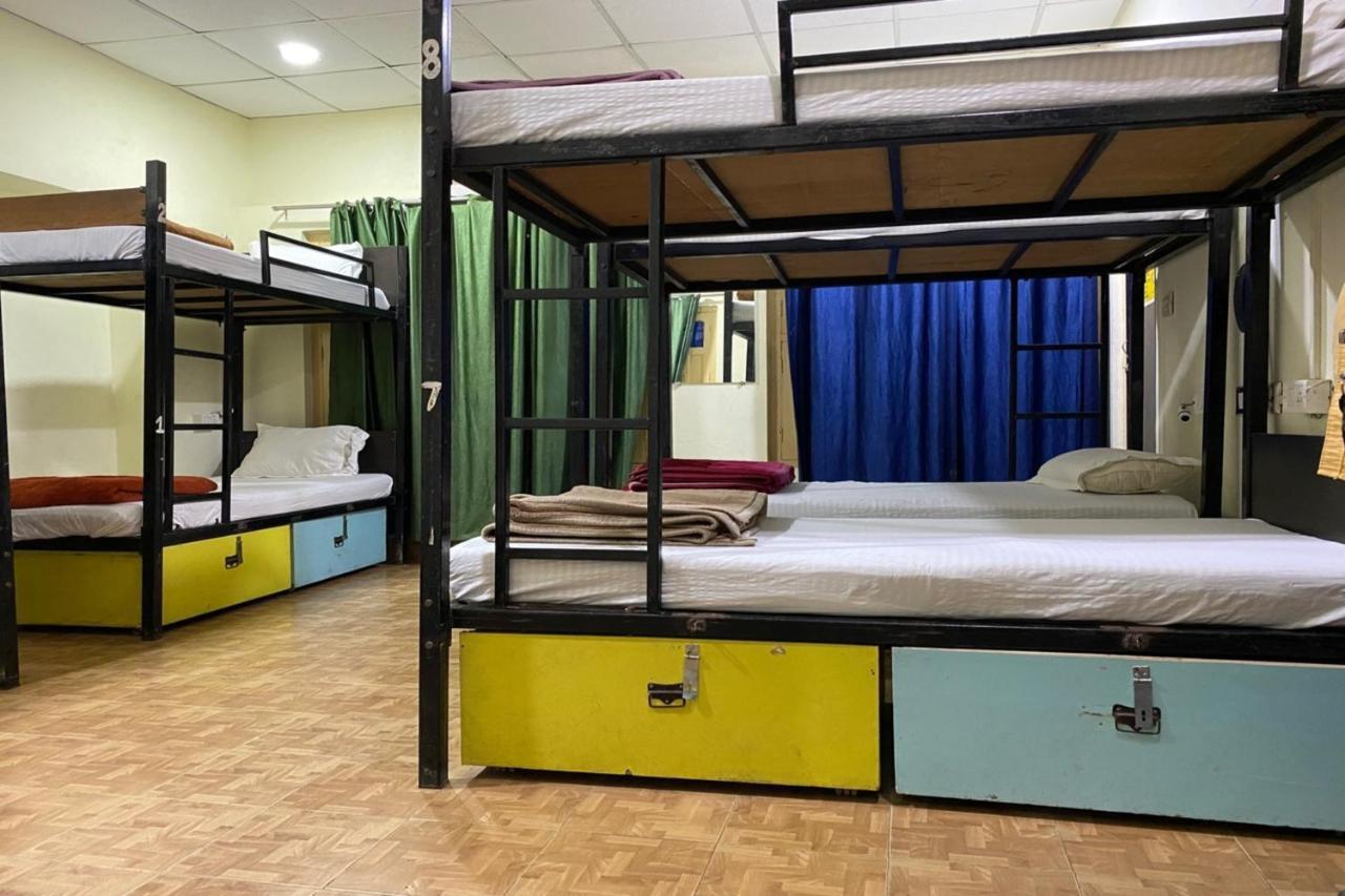 Vagabond Stay Hostel Βαρανάσι Εξωτερικό φωτογραφία