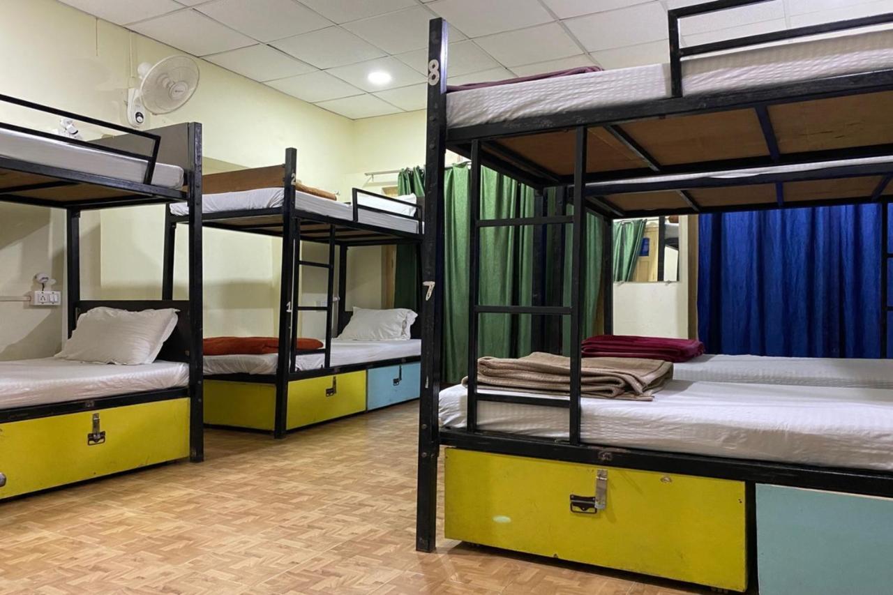 Vagabond Stay Hostel Βαρανάσι Εξωτερικό φωτογραφία