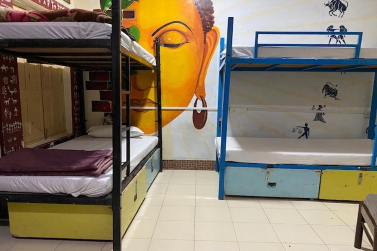 Vagabond Stay Hostel Βαρανάσι Εξωτερικό φωτογραφία