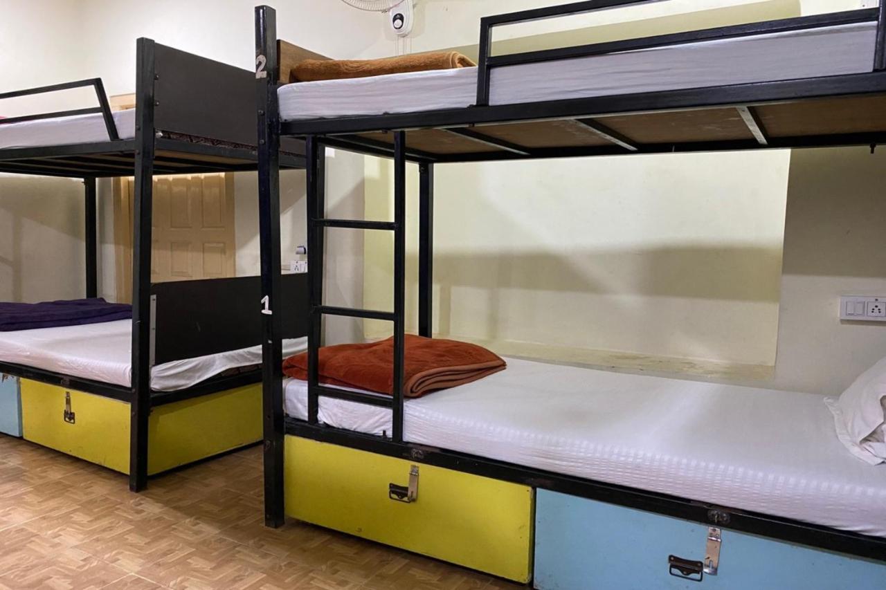 Vagabond Stay Hostel Βαρανάσι Εξωτερικό φωτογραφία