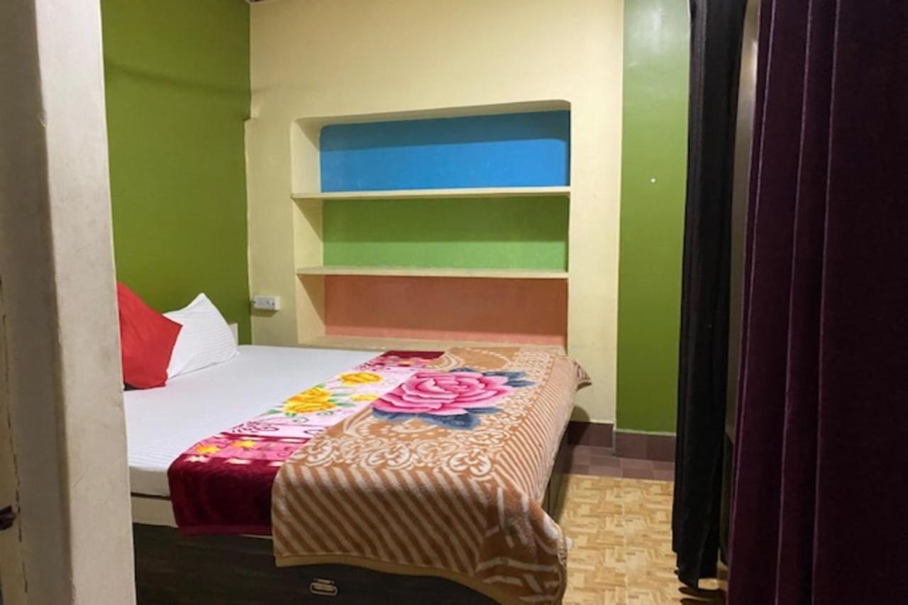 Vagabond Stay Hostel Βαρανάσι Εξωτερικό φωτογραφία