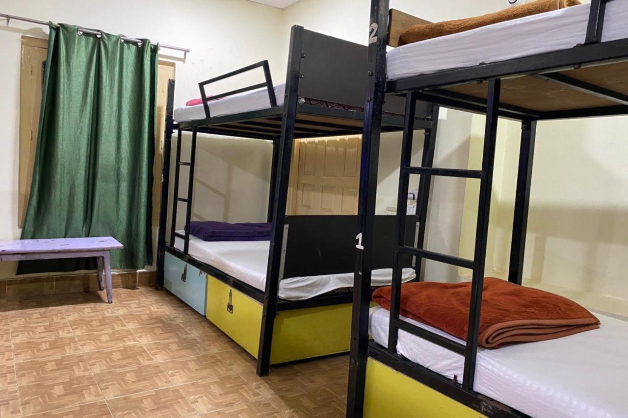 Vagabond Stay Hostel Βαρανάσι Εξωτερικό φωτογραφία