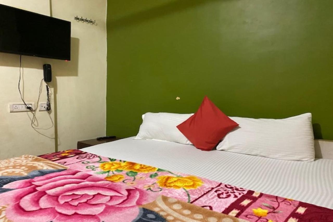 Vagabond Stay Hostel Βαρανάσι Εξωτερικό φωτογραφία